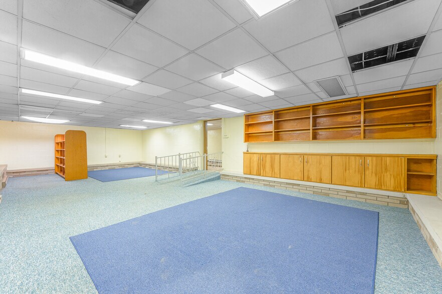 More Photos Of 300 North St, Waynesburg Schools For Sale