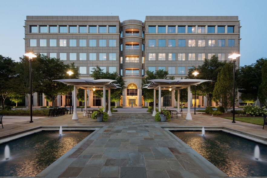 More Photos Of 4140 Parklake Ave, Raleigh Office For Lease