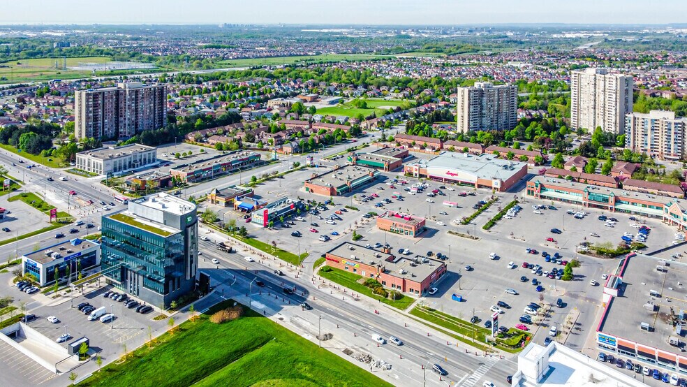 More Photos Of 7686 Hurontario St, Brampton Bank For Lease