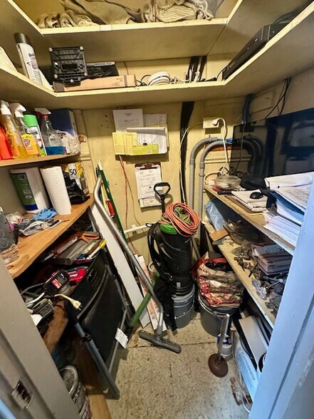 More Photos Of 92 Bartlett St, Lewiston Multifamily For Sale