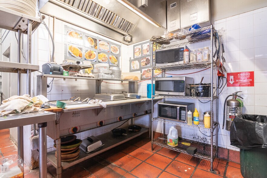 More Photos Of 2411 W Wall St, Midland Restaurant For Sale