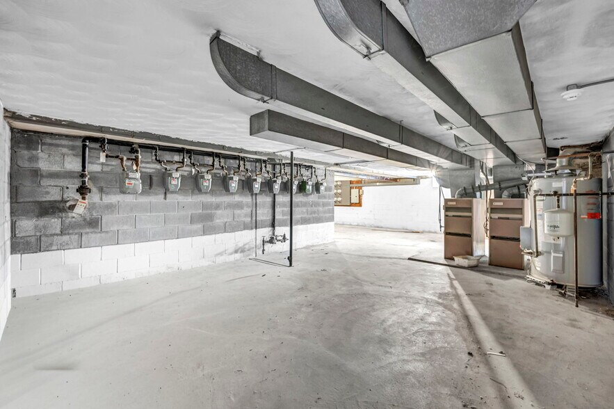 More Photos Of 885 S Green Rd, Cleveland Apartments For Sale