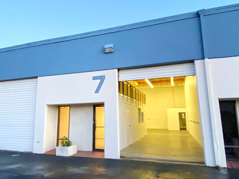 Primary Photo Of 1525 Francisco Blvd E, San Rafael Manufacturing For Lease