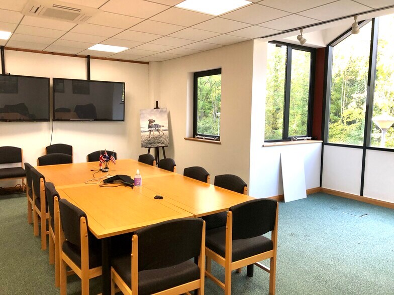 More Photos Of Adderbury Ct, Banbury Office For Lease