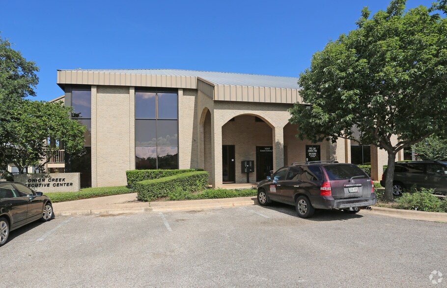 More Photos Of 10816 Crown Colony Dr, Austin Office For Lease