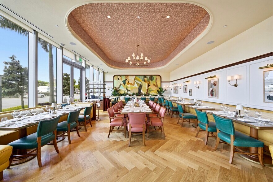 More Photos Of 4 OASIS Hallandale, 1006 E Hallandale Beach, Hallandale Beach Restaurant For Sale