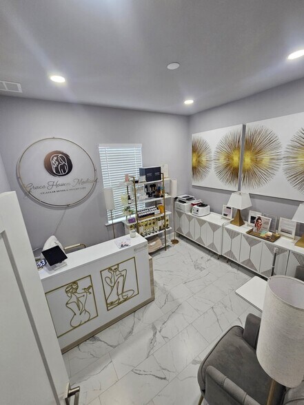 More Photos Of 23023 Tabak Ln, Land O' Lakes Unknown For Lease