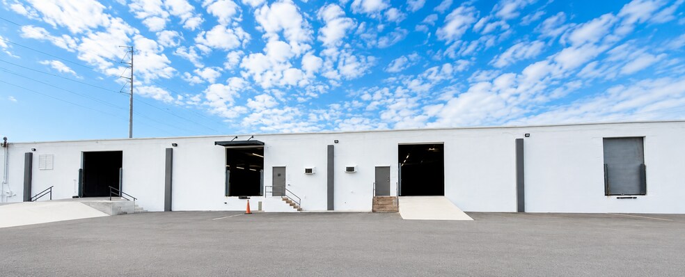 More Photos Of 12388 Starkey Rd, Largo Warehouse For Lease
