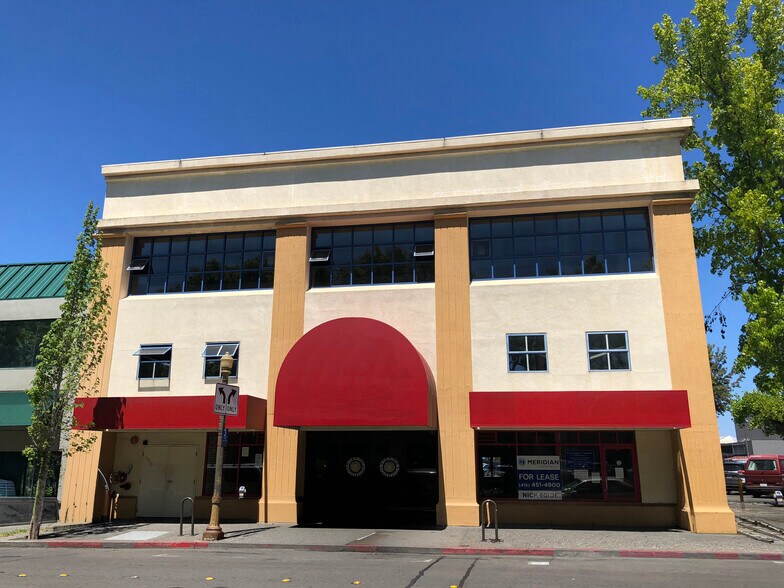 Primary Photo Of 515 5th St, Santa Rosa Health Club For Lease