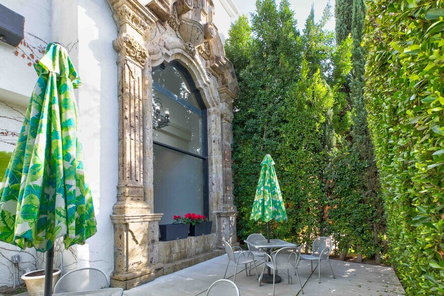 More Photos Of 210 S Kenwood St, Glendale Loft Creative Space For Lease