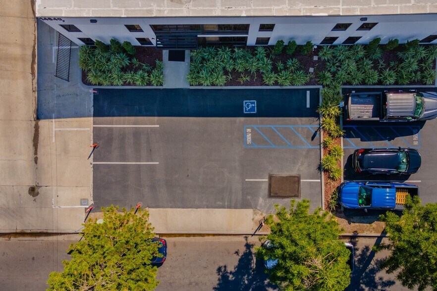 More Photos Of 14640 Industry Cir, La Mirada Warehouse For Sale