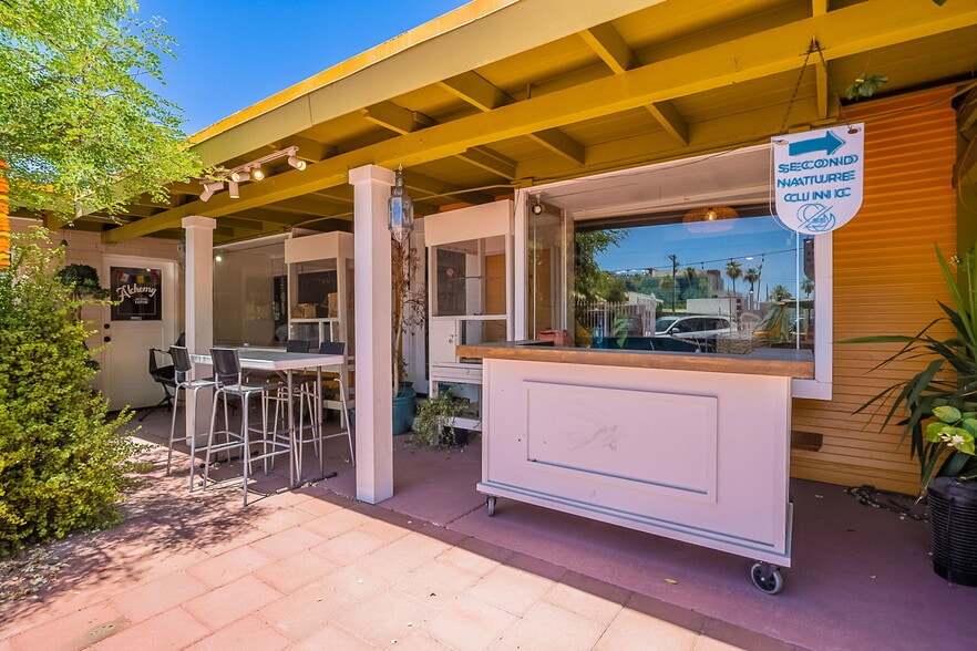 More Photos Of 7140 E 1st Ave, Scottsdale Storefront For Sale