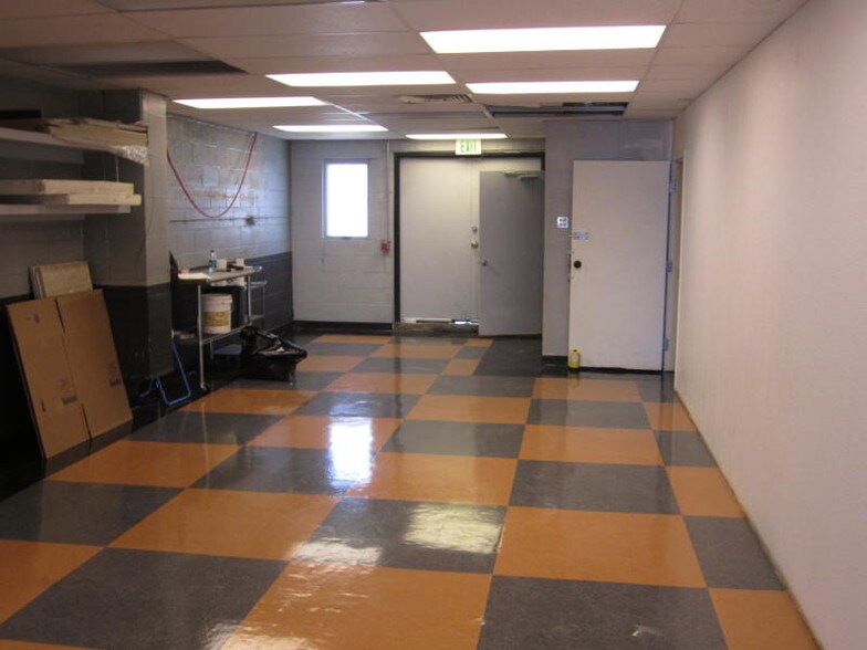 More Photos Of 4025-4045 E Iliff Ave, Denver Freestanding For Sale