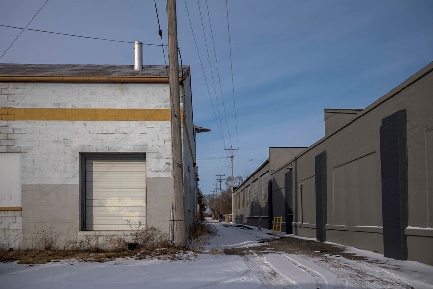 More Photos Of 3307 14th Ave, Kenosha Manufacturing For Sale