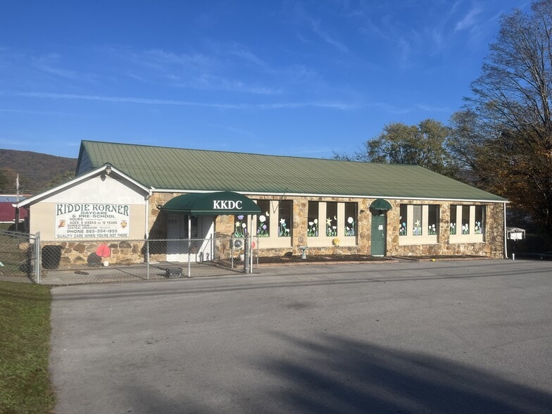 Primary Photo Of 325 N Kingston Ave, Rockwood Daycare Center For Sale