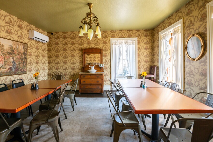 More Photos Of 101 N Market St, Schaefferstown General Retail For Sale