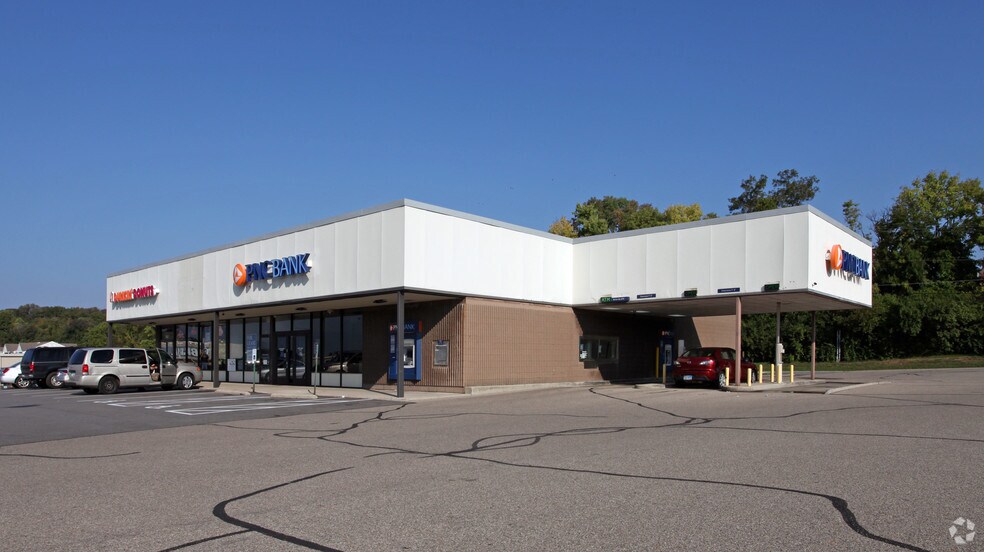 Primary Photo Of 12045-12093 Lebanon Rd, Sharonville General Retail For Lease