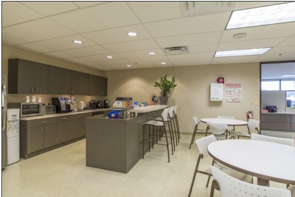 More Photos Of 39555 Orchard Hill Pl, Novi Coworking Space