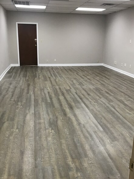 More Photos Of 907 Rivergate Pky, Goodlettsville Freestanding For Sale