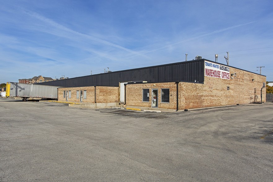 Primary Photo Of 6100-6226 Madison Ct, Morton Grove Distribution For Lease