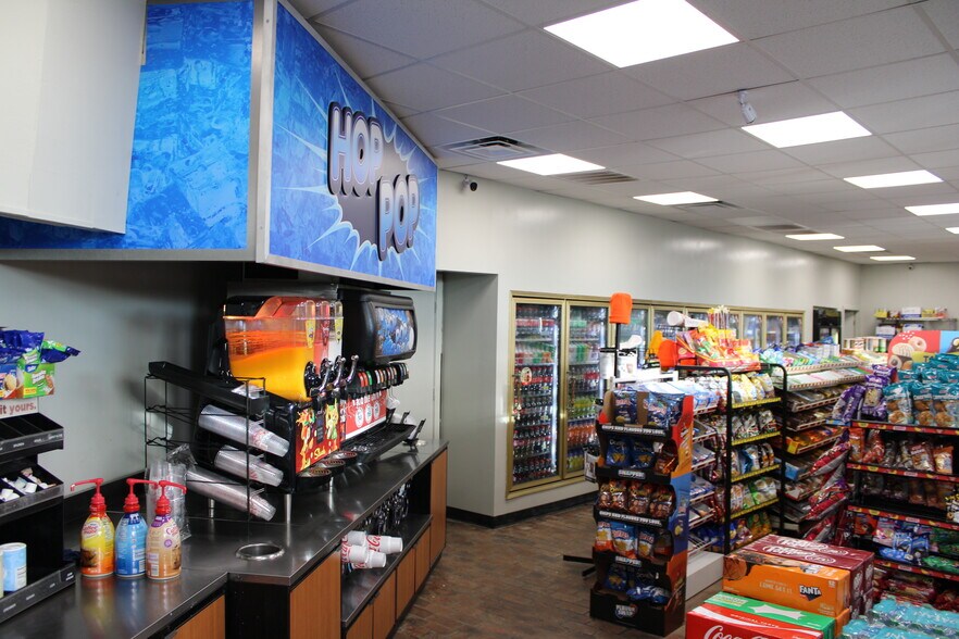 More Photos Of 303 Hwy 31, Bay Minette Convenience Store For Sale