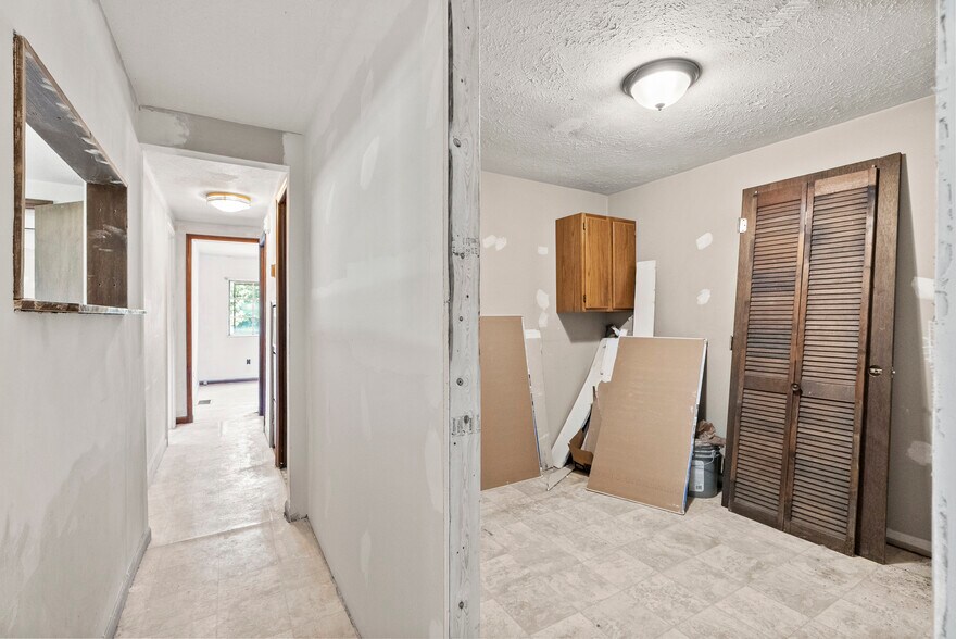 More Photos Of 130 Cooper Run, Shepherdsville Warehouse For Sale