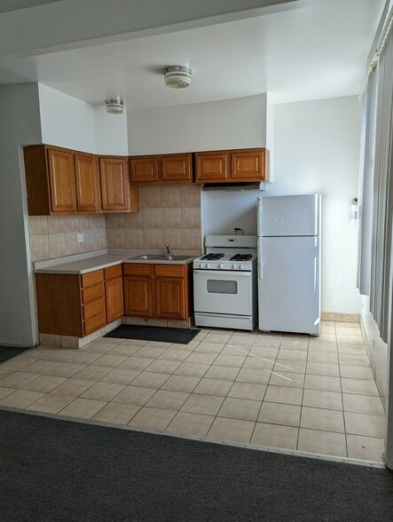 More Photos Of 171 E 154th St, Harvey Storefront Retail Residential For Sale