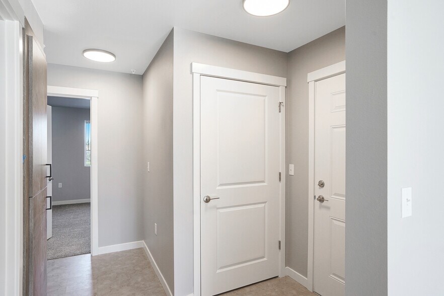 More Photos Of 354 S 8th St, Carlton Multifamily For Sale