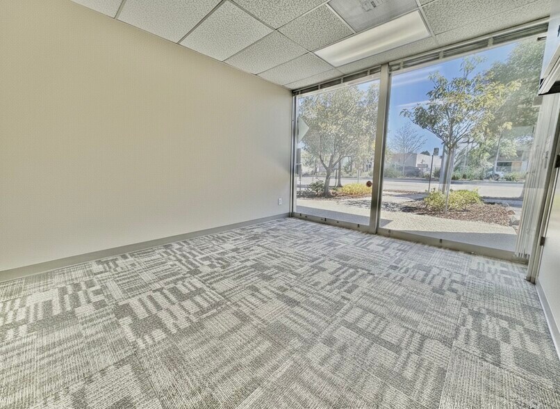 More Photos Of 797 San Antonio Rd, Palo Alto Research And Development For Lease