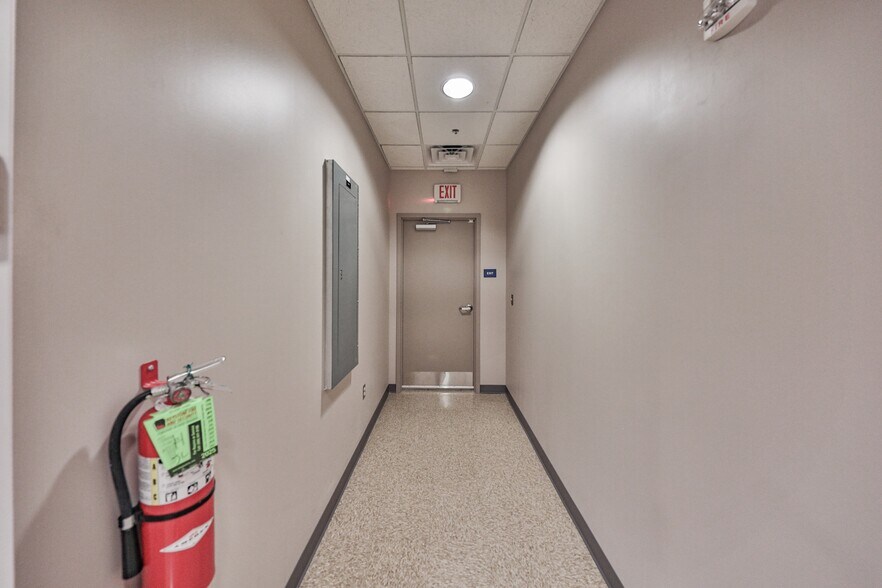 More Photos Of 2299 Brodhead Rd, Bethlehem Office For Sale