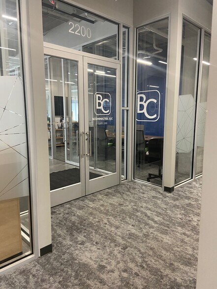 More Photos Of 161 S Riverheath Way, Appleton Apartments For Lease