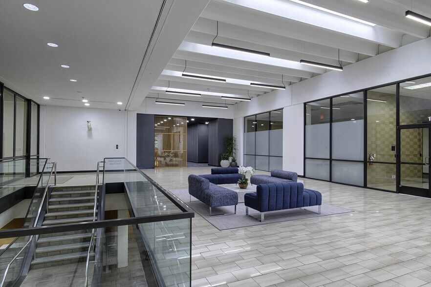 More Photos Of 100 N Central Expy, Richardson Office For Lease