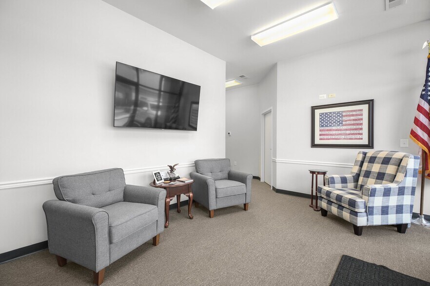 More Photos Of 4520 Plank Rd, Fredericksburg Medical For Lease