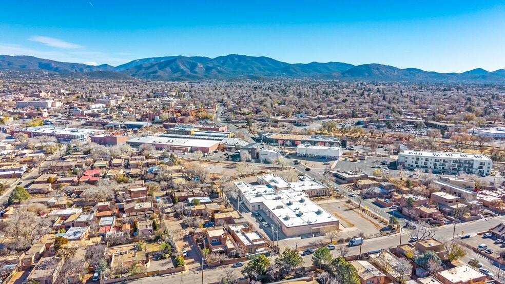 More Photos Of 1625 Paseo de Peralta, Santa Fe Hotel For Sale