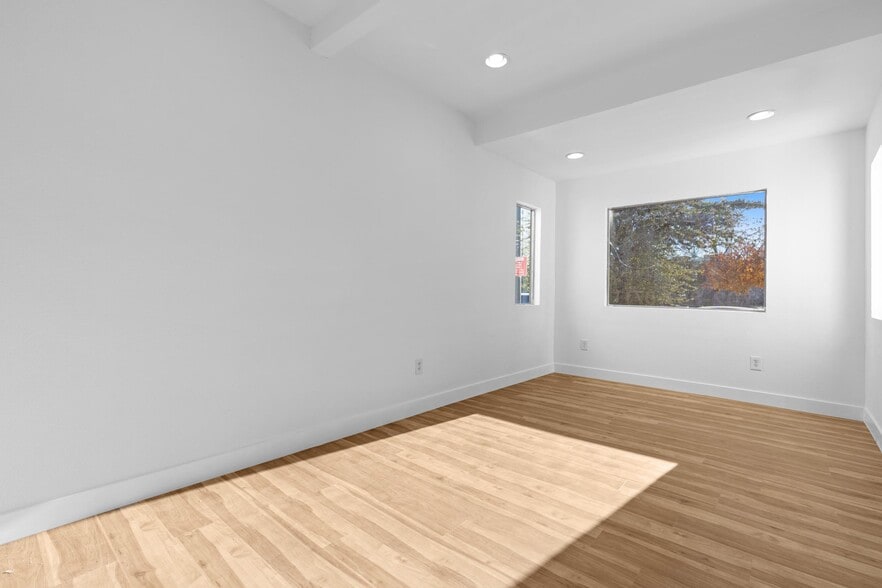 More Photos Of 310 Gass Ave, Las Vegas Unknown For Lease