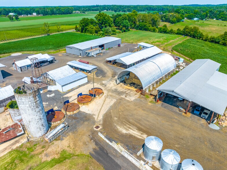 More Photos Of 27058 Mount Pleasant Rd, Columbus Winery Vineyard For Sale