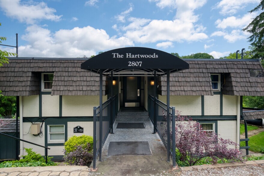 Primary Photo Of 2807 Middle Rd, Allison Park Apartments For Sale