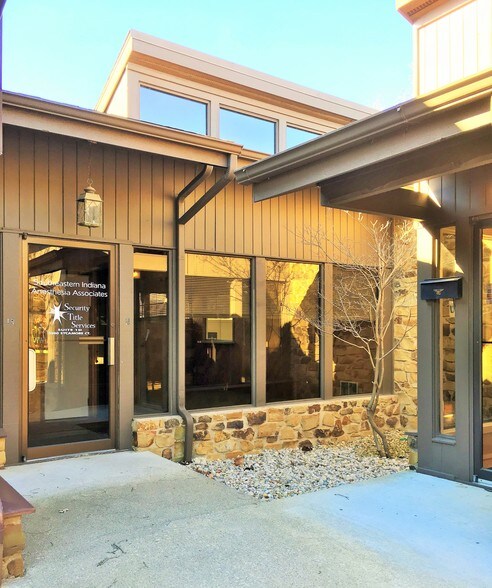 More Photos Of 3200 Sycamore Ct, Columbus Medical For Sale