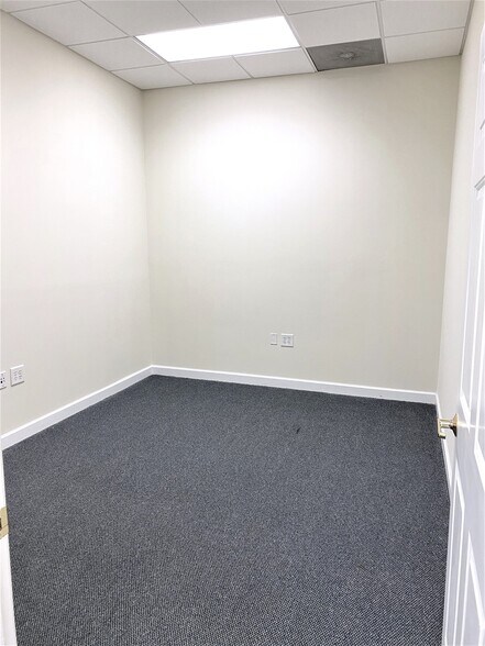 More Photos Of 2000 Bearcat Way, Morrisville Research And Development For Lease