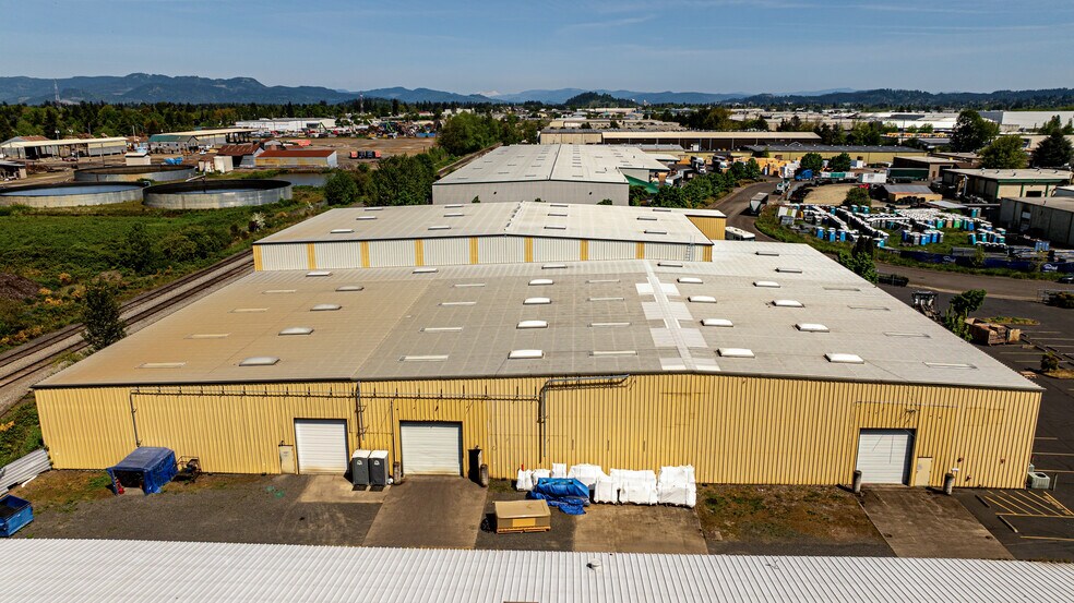 More Photos Of 20 Grimes St, Eugene Warehouse For Lease