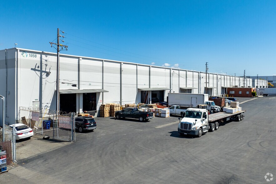 More Photos Of 1948-1958 Williams St, San Leandro Warehouse For Lease
