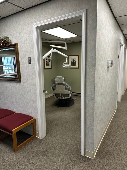 More Photos Of 104 E Summit Ave, Wales Office For Sale