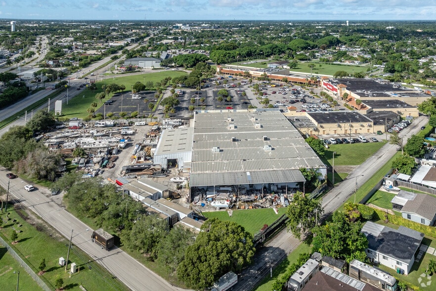 More Photos Of 30200 Old Dixie Hwy, Homestead Storefront For Sale