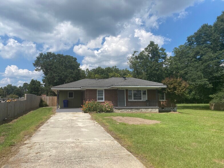 Primary Photo Of 1034 Fairground St SE, Conyers Office For Lease