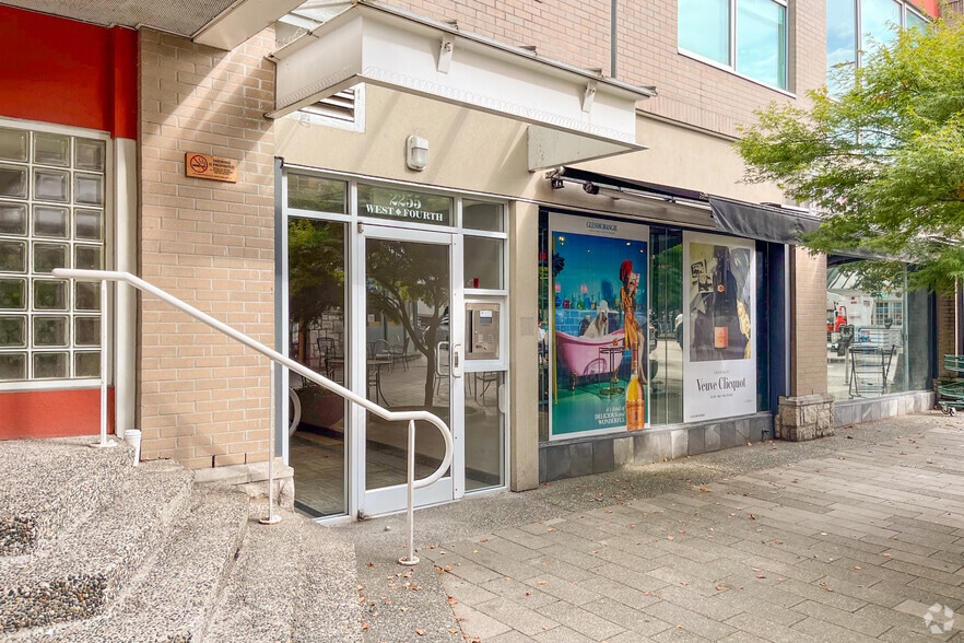 More Photos Of 2201-2209 4th Ave W, Vancouver Apartments For Lease