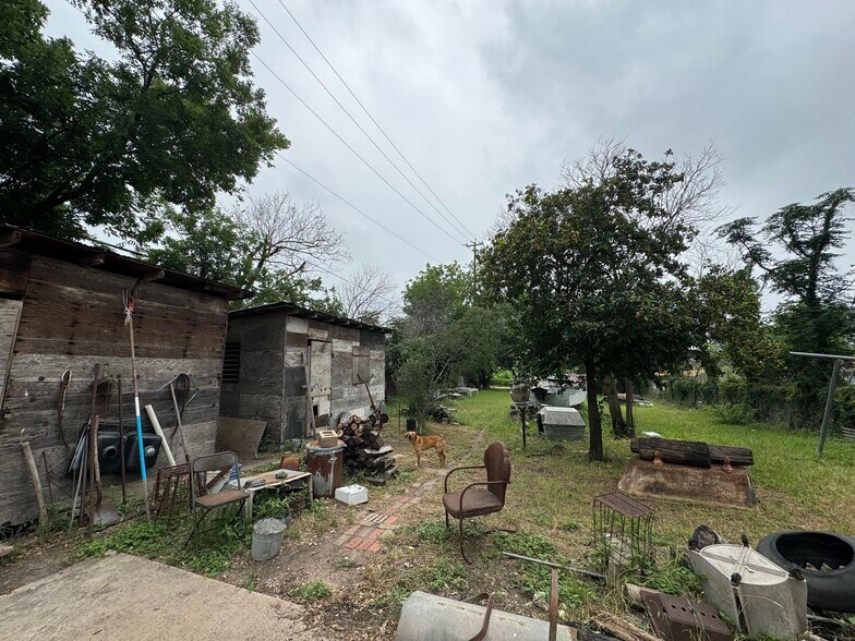 More Photos Of 428 Runnels Ave, San Antonio Office For Sale