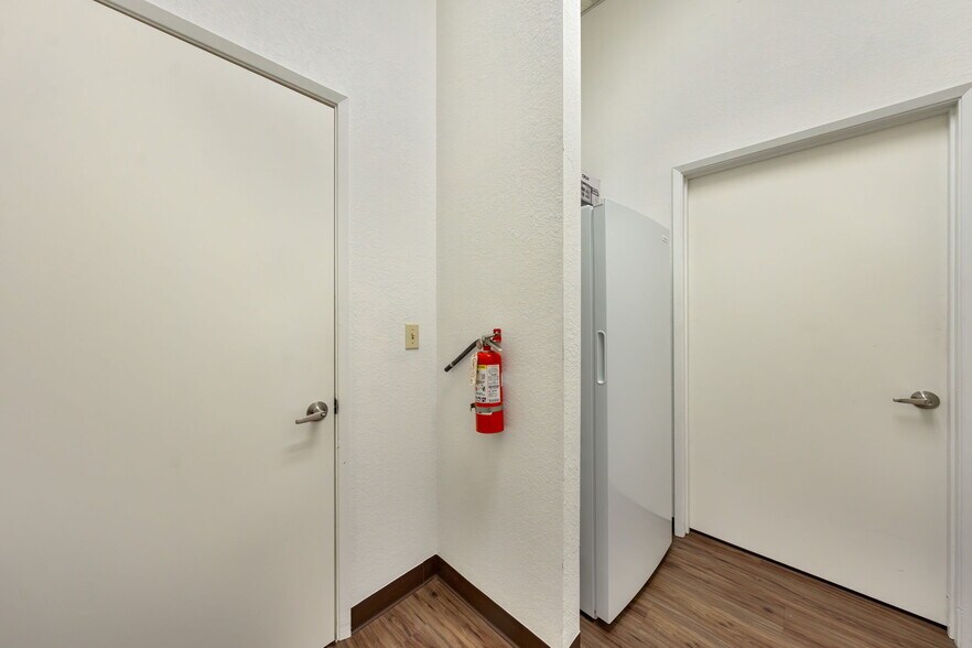 More Photos Of 3298 Monier Cir, Rancho Cordova Warehouse For Sale