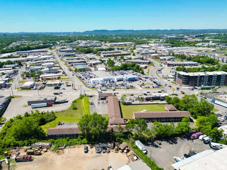 More Photos Of 526 Murfreesboro Pike, Nashville Hotel For Sale