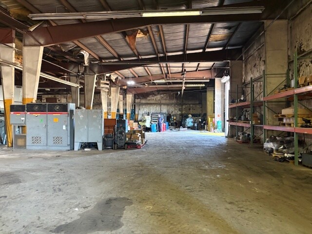 More Photos Of 718 E Main St, Kewanna Industrial For Sale