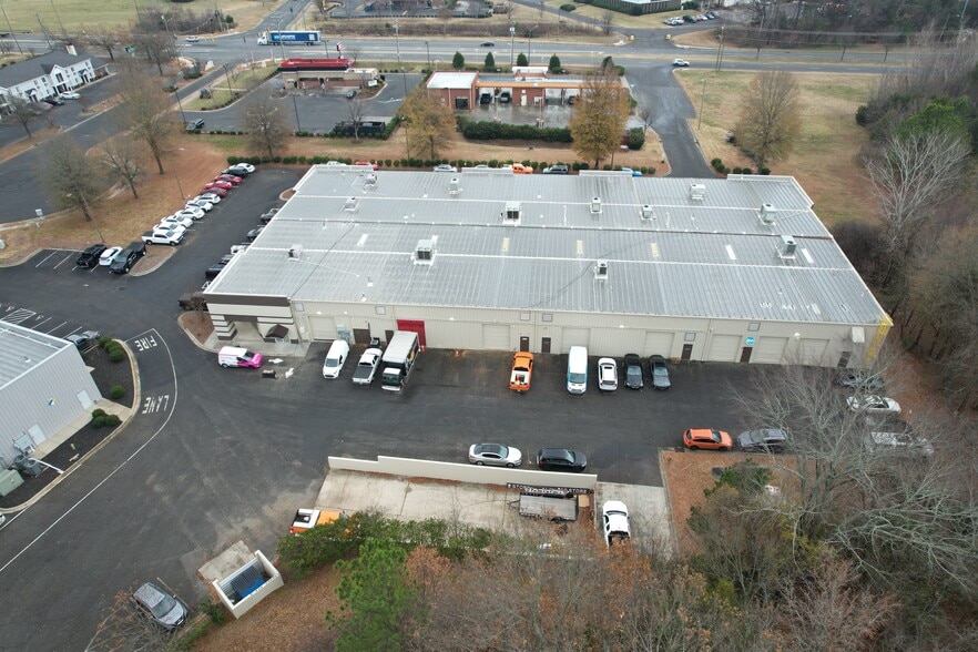 Primary Photo Of 13331 York Center Dr, Charlotte Light Distribution For Sale